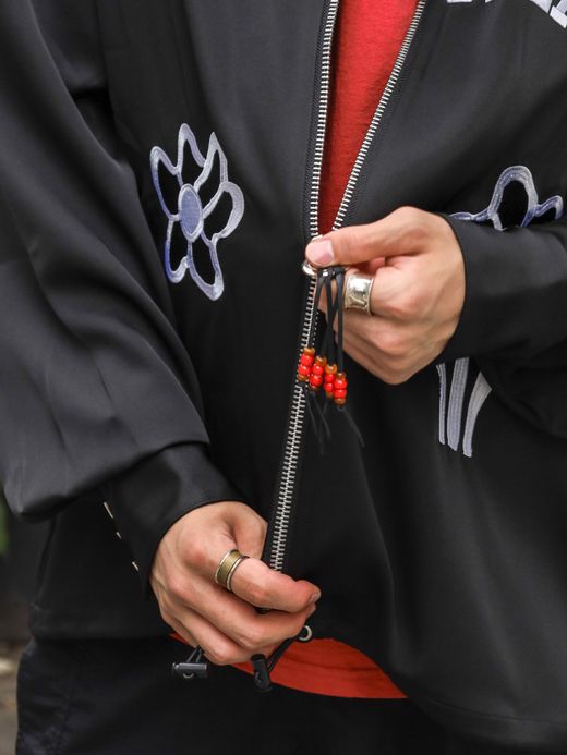 AMBERGLEAM EMBROIDERY SATIN BLOUSON / Black