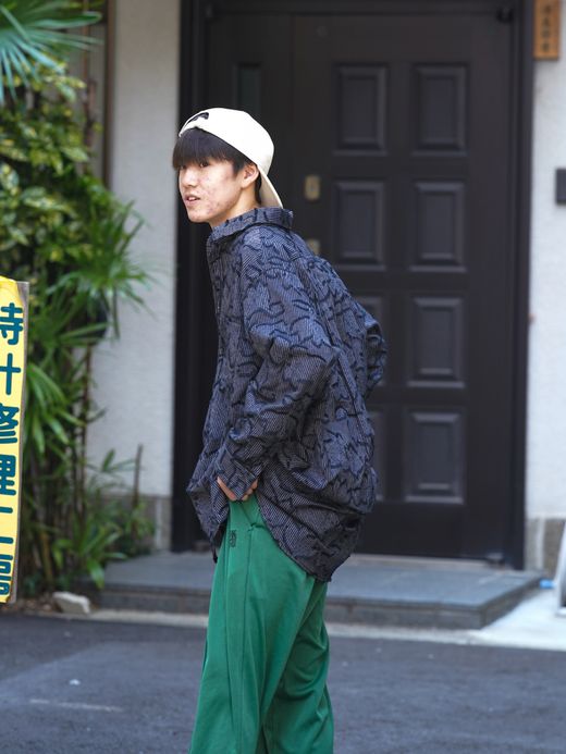 VOO STRIFLOWER SHIRTS / Black