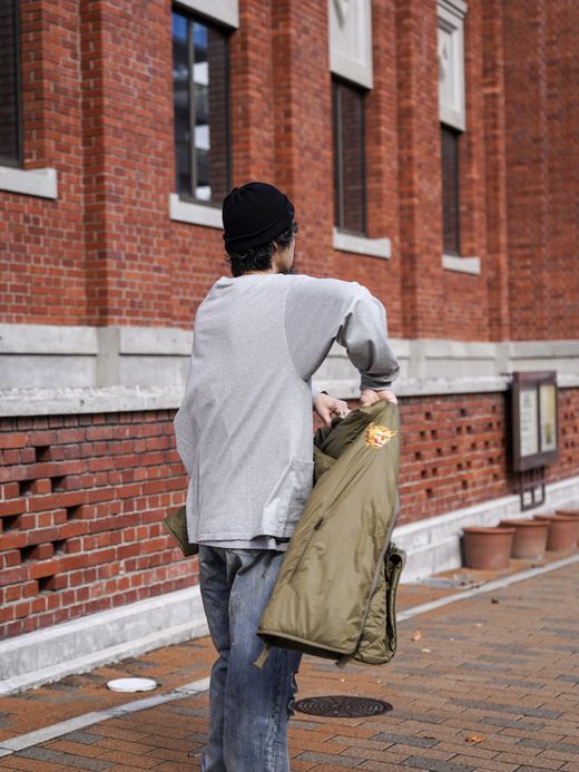 TAION REVERSIBLE "VETJAN" DOWN JACKET / Olive