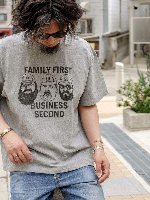 JHANKSON FAMILY FIRST / Gray