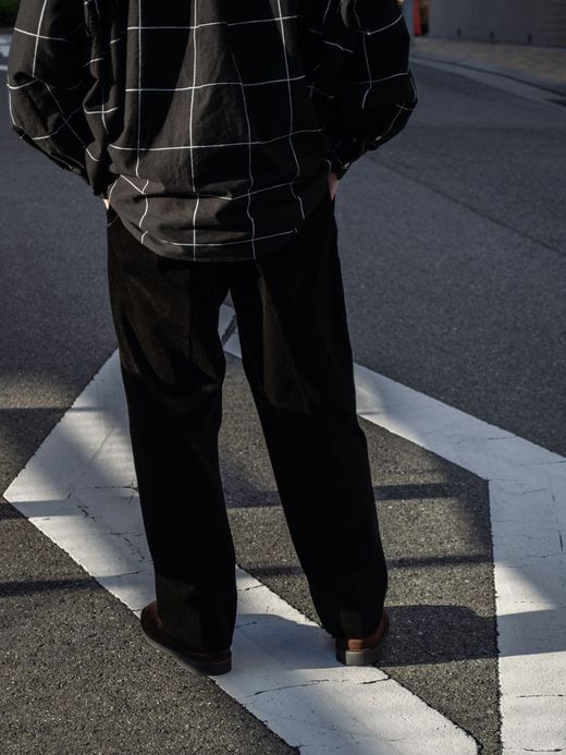 ANACHRONORM AN128 / CORDUROY TUCK WIDE TOROUSERS / Black