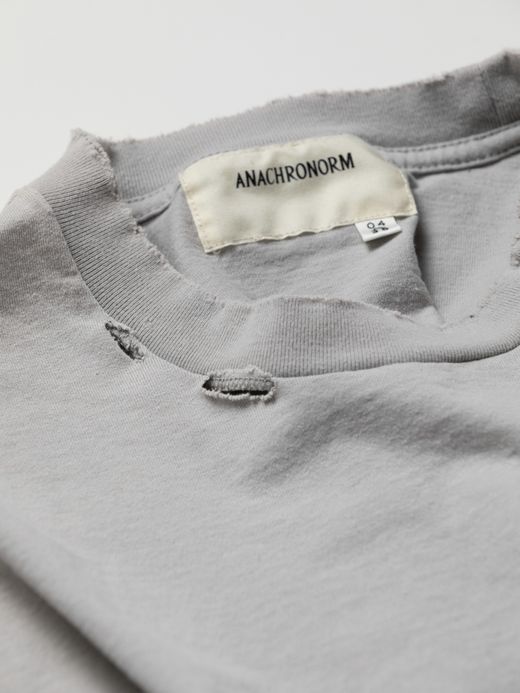 ANACHRONORM DAMAGED STANDARD EMB S/S T-S / Gray