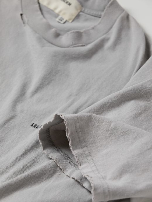 ANACHRONORM DAMAGED STANDARD EMB S/S T-S / Gray