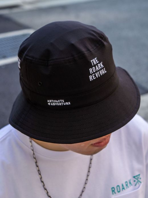 ROARK REVIVAL TRIP OBSESSED BUCKET HAT / Black