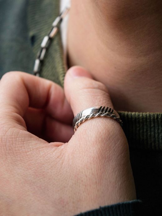 Indian Jewelry NAVAJO NARROW RING / Type A