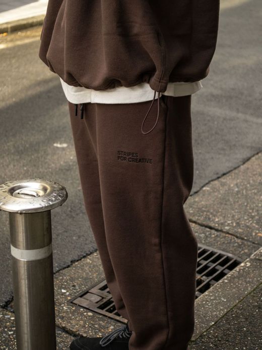 S.F.C SPORTY SWEAT PANTS / Brown