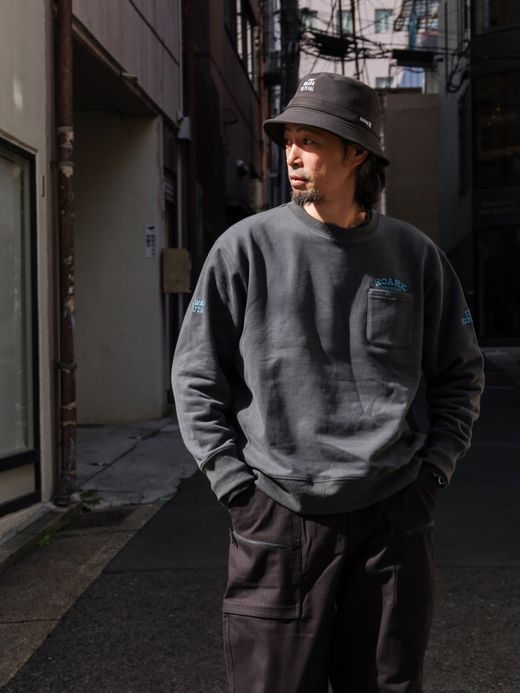 ROARK REVIVAL "EXPEDITIONS" POCKET CREW SWEAT / Charcoal