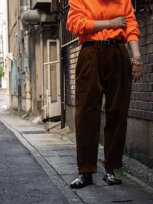ANACHRONORM AN128 / CORDUROY TUCK WIDE TOROUSERS / Brown
