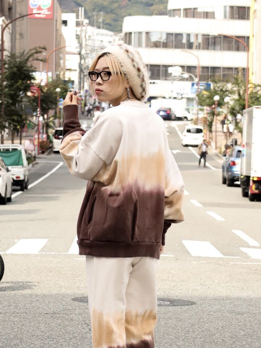 AMBERGLEAM TIE DYE PILE PULLOVER / Coffee