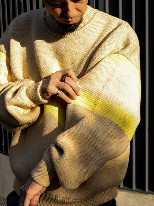 AMBERGLEAM STAR JAGUARD SWEATER / Vanilla