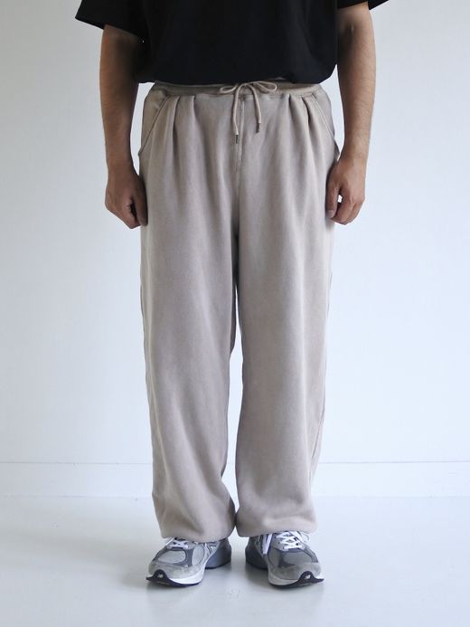ANACHRONORM PIGMENT DYED TUCK WIDE SWEAT PANTS / Beige